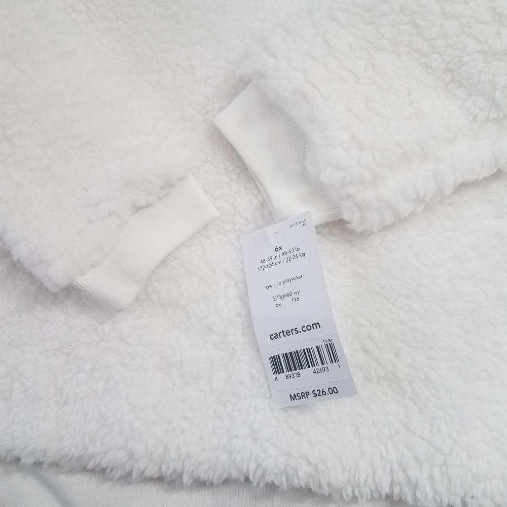 Fuzzy top - Picture 3 of 4